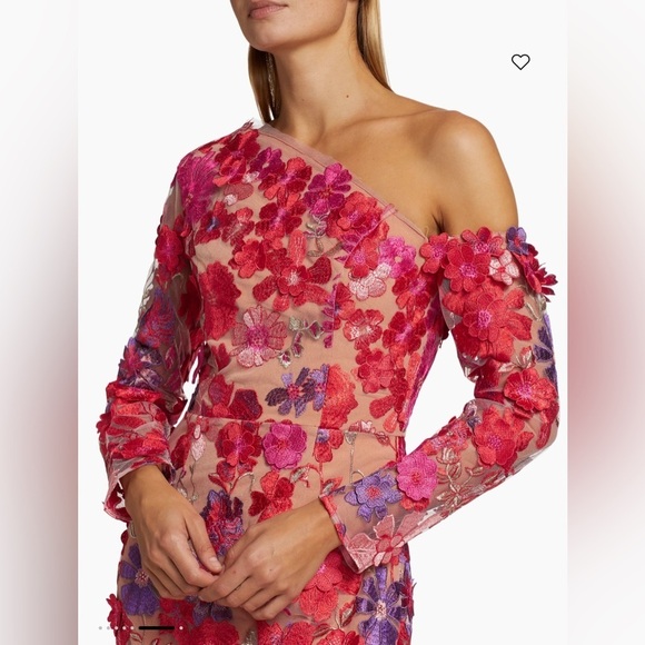 Elliatt Electric 3D Floral Midi Dress - Picture 3 of 15